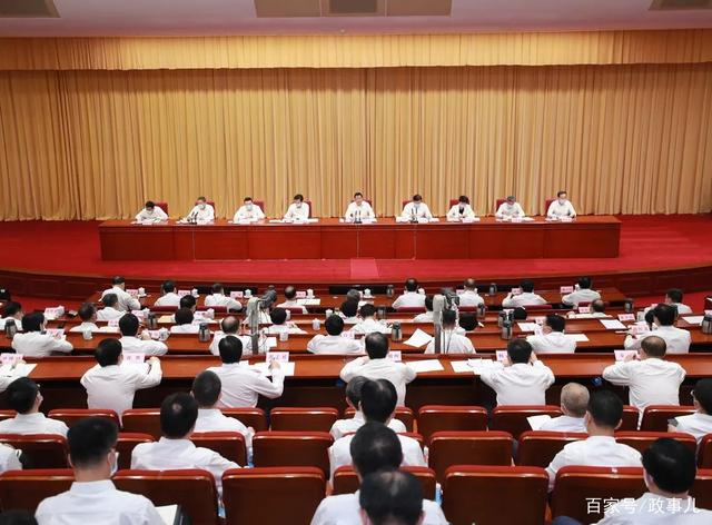 湖北省委书记应勇：决不允许为出政绩而脱离实际、不顾条件硬干(图1)